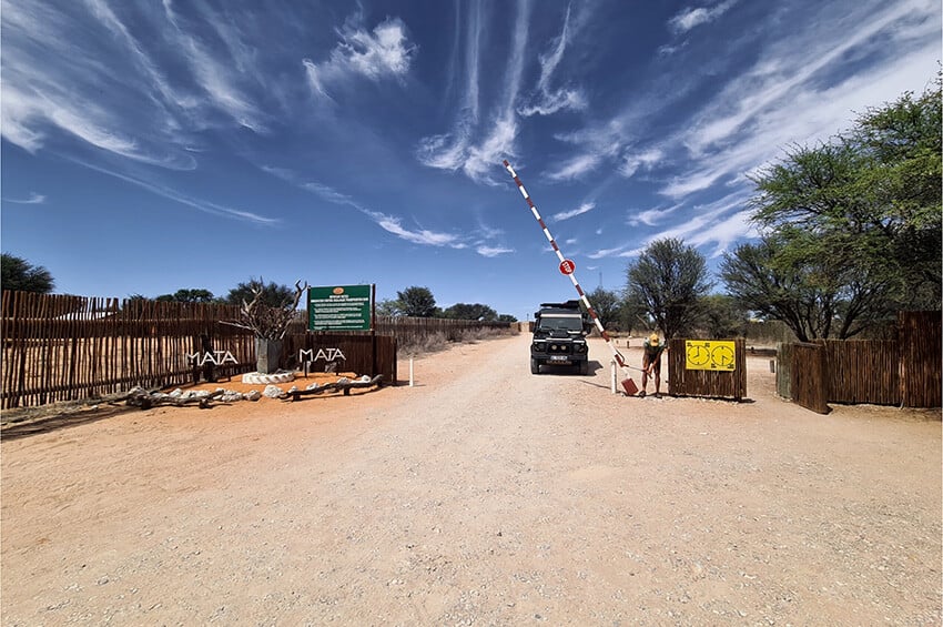 Border crossing into Namibia, Mata Mata