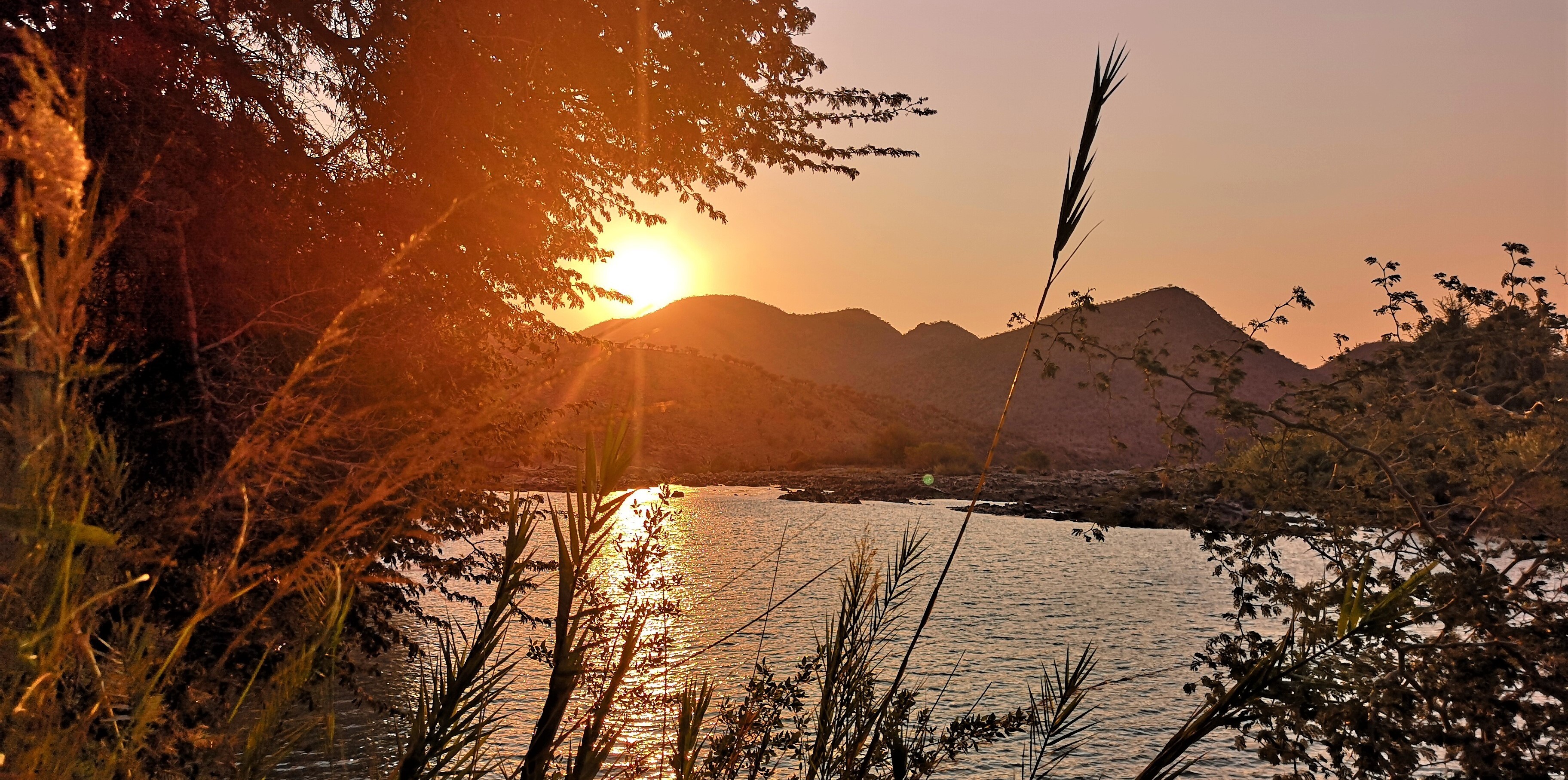 Sunset over the Kunene River in Epupa. 
